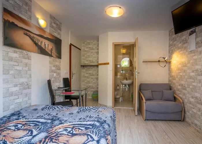 Domino - I Habitación en casa particular *