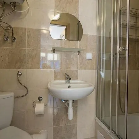 Domino - I * שצ'קלארסקה פוראובה