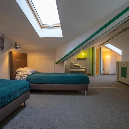 Domino - I בית אירוח *