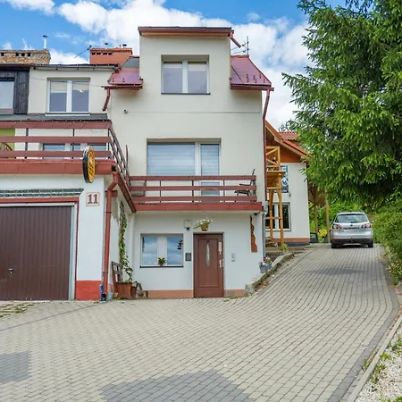 Domino - I בית אירוח