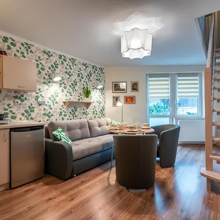 Domino - I בית אירוח