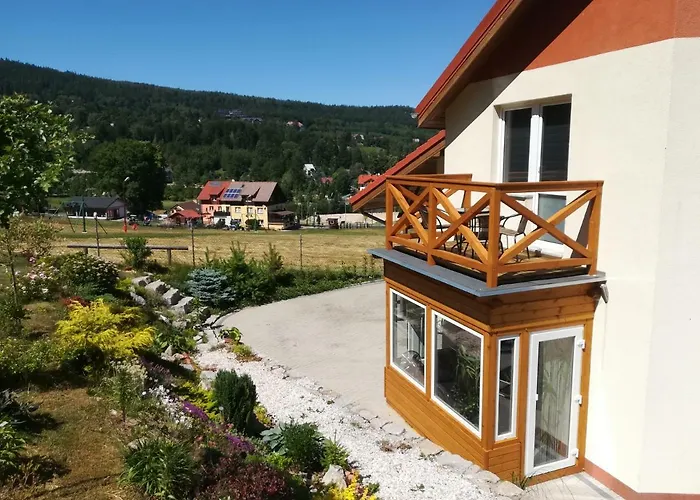 Domino - I 홈스테이 스클라르스카포렘바